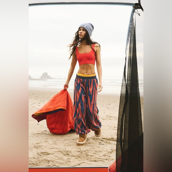 NWOT FREE PEOPLE MOVEMENT Baller Printed Pants MSRP $128 Size L - Picture 2 of 13